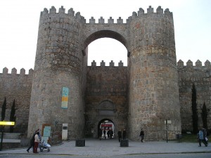 Puerta_del_alcazar avila